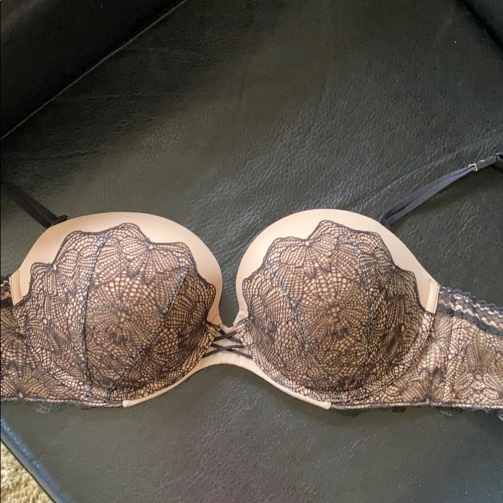 Victoria secret very sexy push up bra 32dd